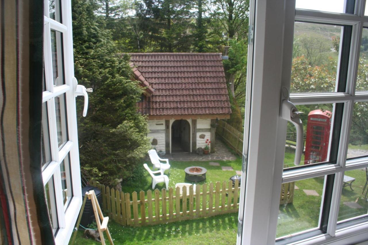 Coynant Farm Guesthouse - Farm Park Stay Swansea Esterno foto