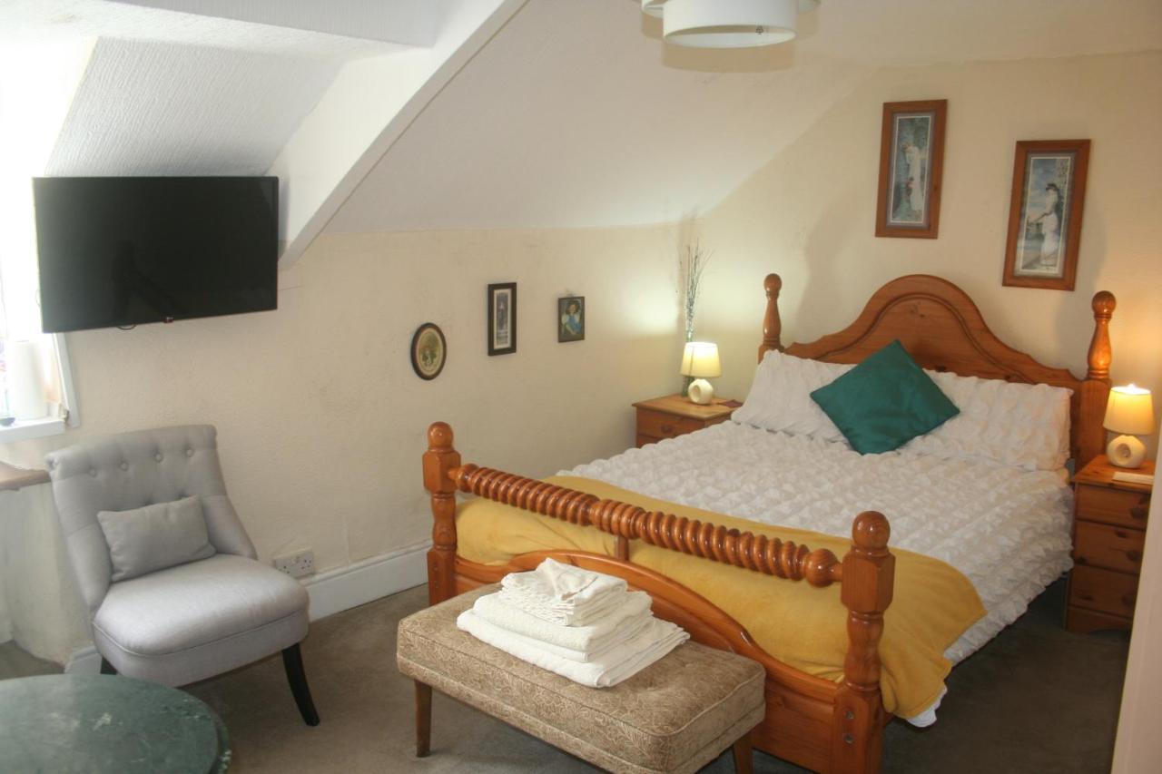 Coynant Farm Guesthouse - Farm Park Stay Swansea Esterno foto