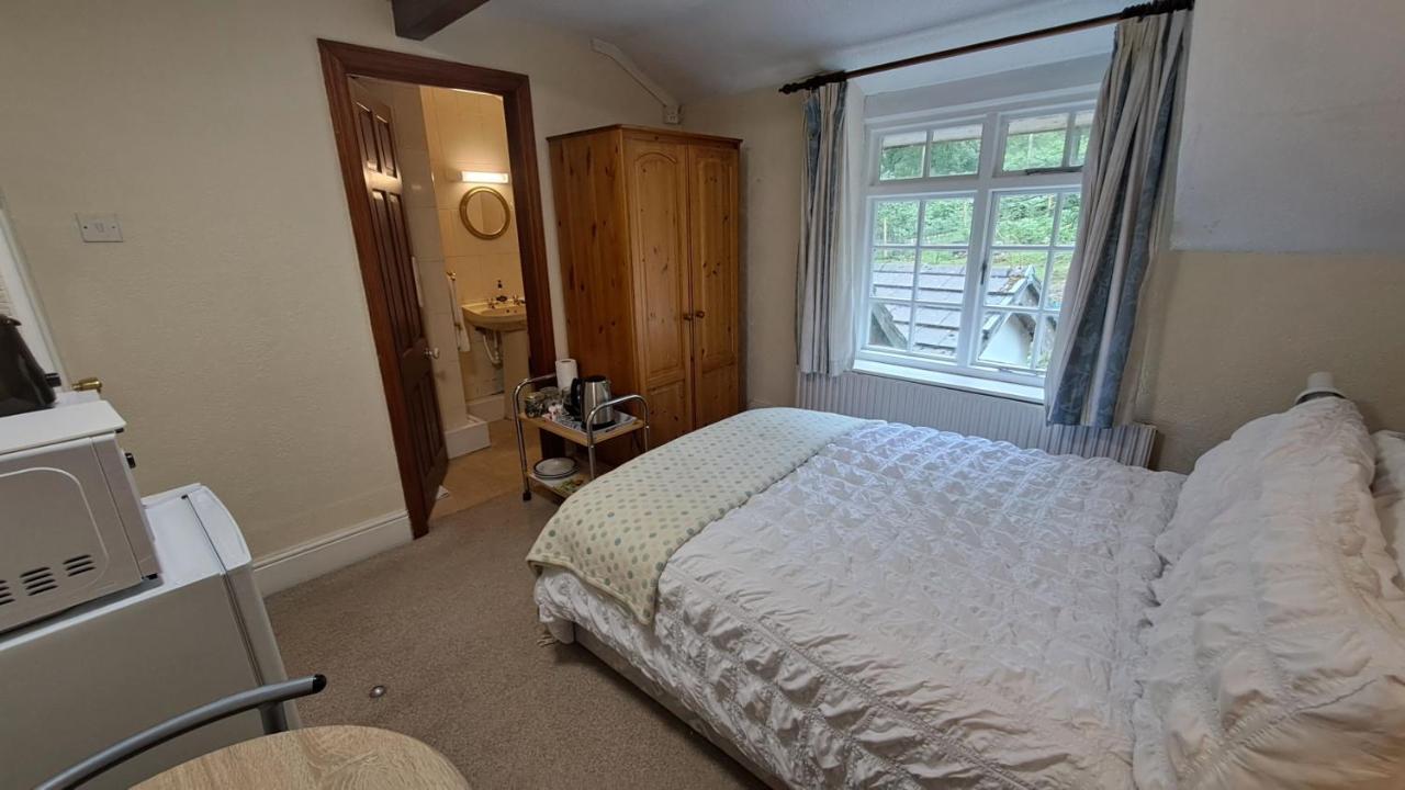 Coynant Farm Guesthouse - Farm Park Stay Swansea Esterno foto