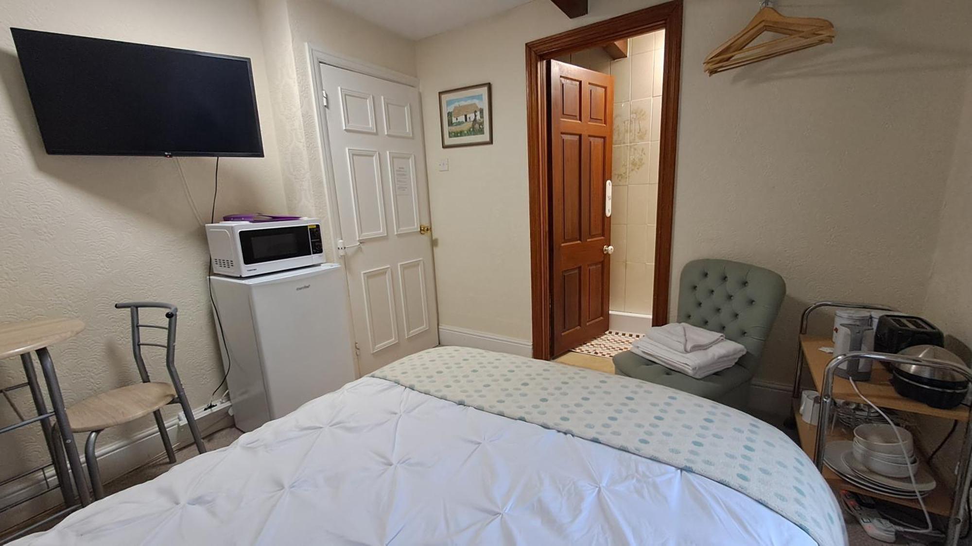 Coynant Farm Guesthouse - Farm Park Stay Swansea Esterno foto
